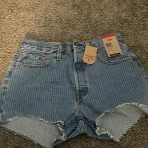 Sz 29 Levi’s 501 button fly jean shorts